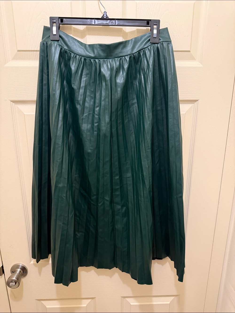 SHEIN Dark Green Pleated Faux Leather Midi Skirt